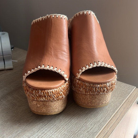 See By Chloe Wedges - Picture 2 of 7